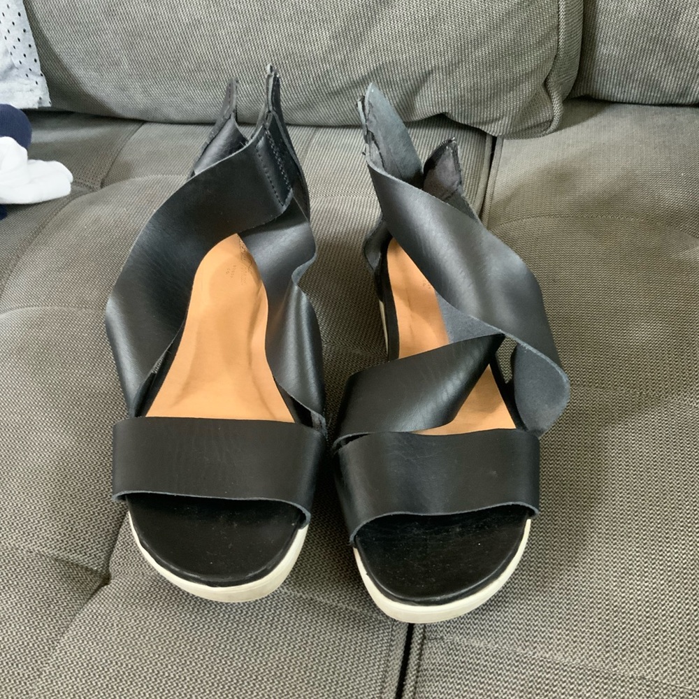 Strapy platforms